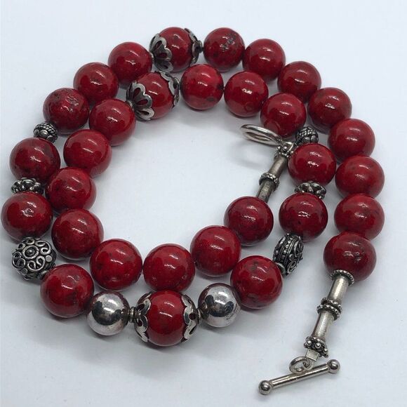 Stunning Sterling Silver & Stabilized Red Dyed Coral Bead Necklace - Picture 8 of 9